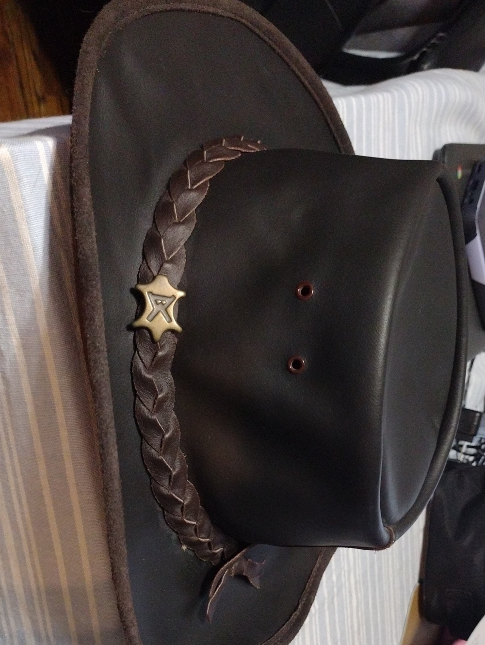 Unisex Brown Leather Outback Hat with Braided Band